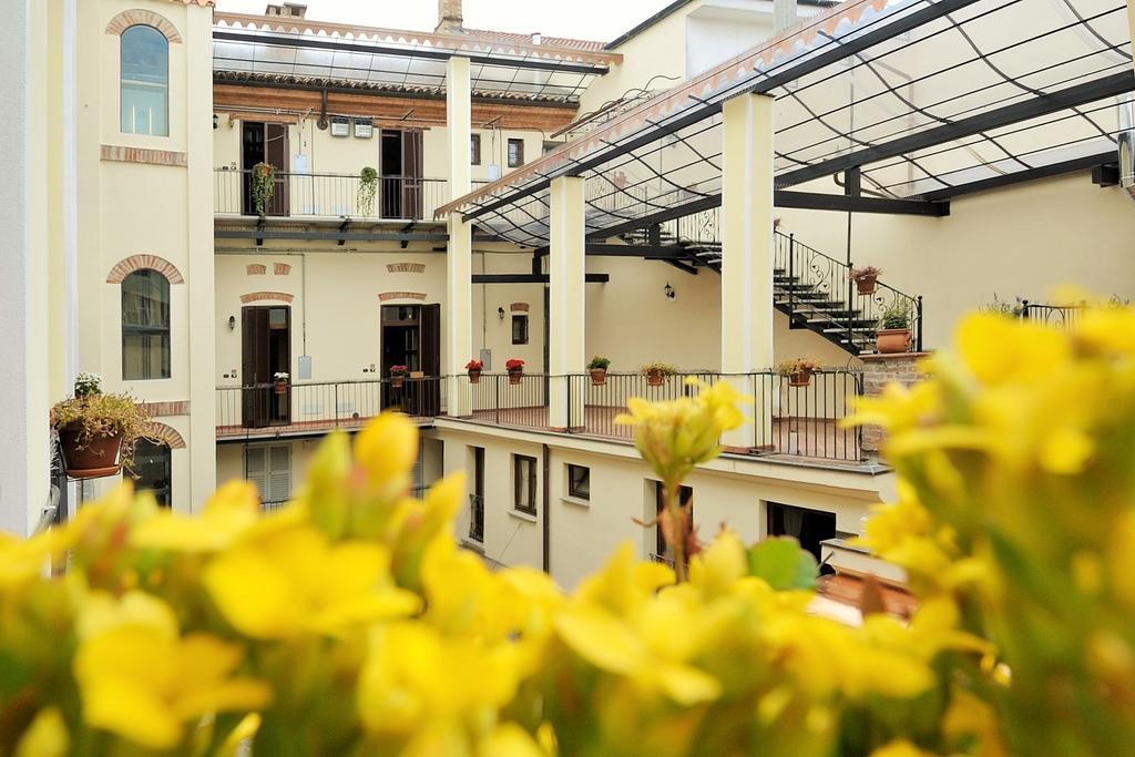 Palazzo Centro Alloggi Vacanza Nizza Monferrato Exterior photo