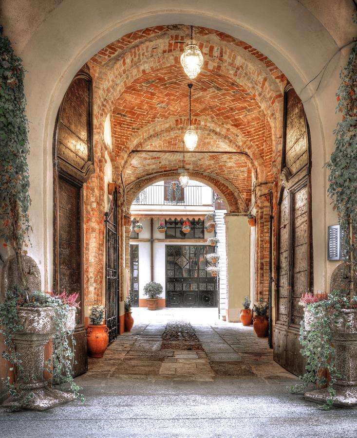 Palazzo Centro Alloggi Vacanza Nizza Monferrato Exterior photo
