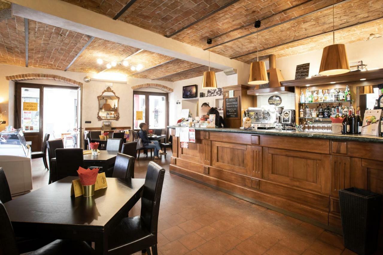 Palazzo Centro Alloggi Vacanza Nizza Monferrato Exterior photo